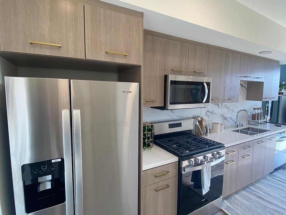 1st image of 806 Colorado Ave #212