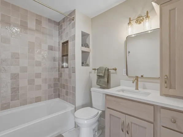 403 Highland Dr, Riverdale, UT 84405