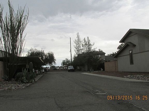 5th image of 2739 N Malibu Dr