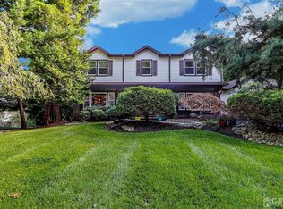 9 Seminole Ct, East Brunswick, NJ 08816
