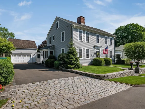 7 Little Point Street, Essex, CT 06426