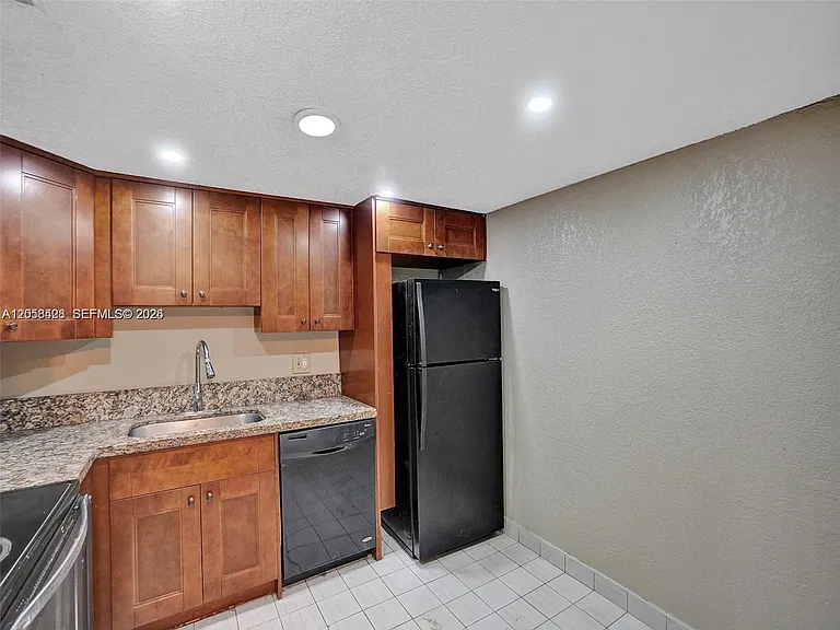 4166 Inverrary Dr #403 — Photo 6