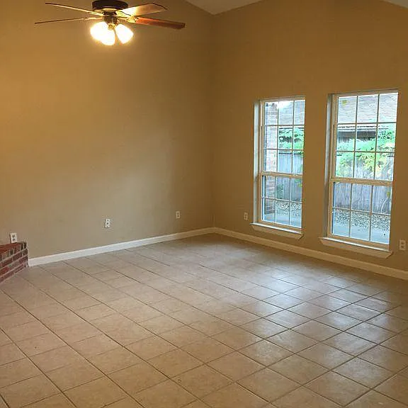 6409 Westcreek Dr — Photo 8