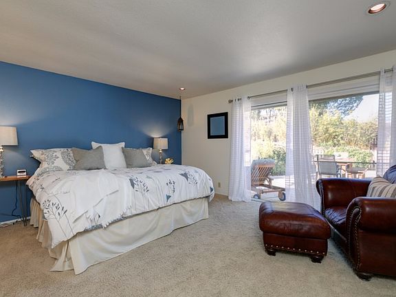 4th image of 1317 La Paz Dr