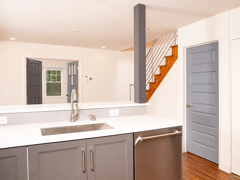 1228 North Ave #B — Photo 8