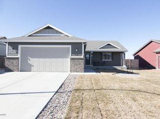 1001 Sako Dr, Gillette, WY 82718