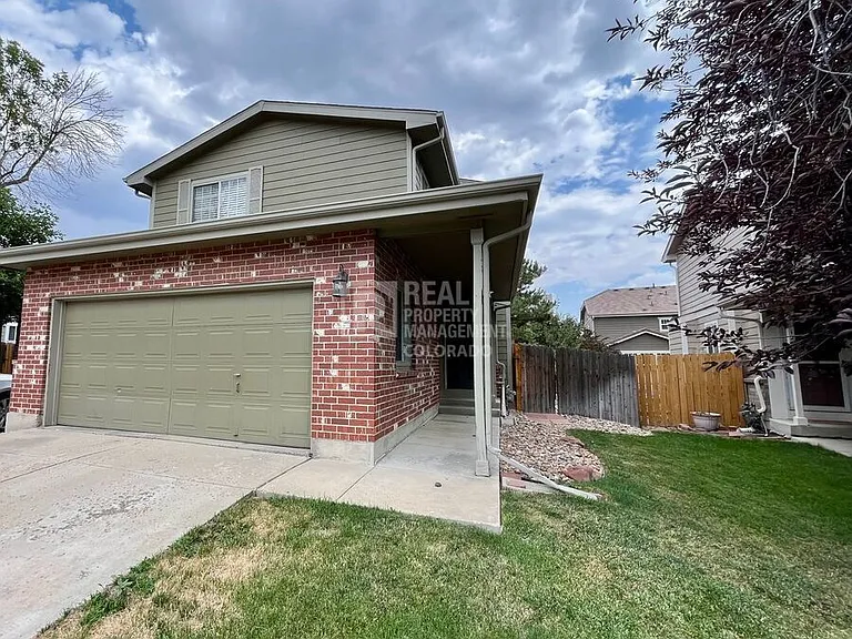 12756 Forest St — Photo 18