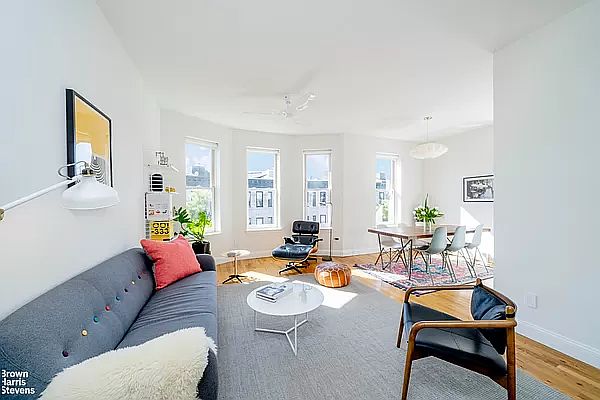 1st image of 201 Saint James Pl APT 4B