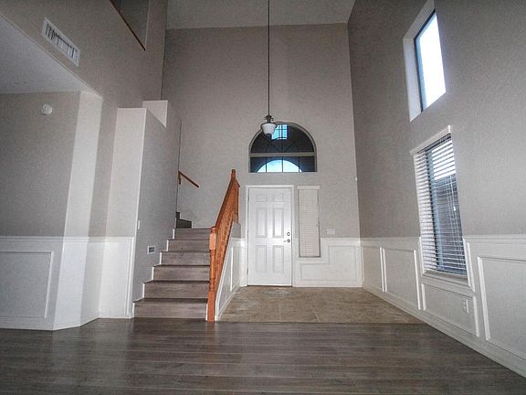 2nd image of 33891 N Slate Creek Dr