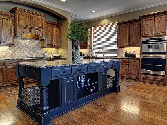 5th image of 4312 Loch Haven Ct