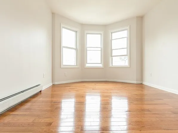 15 Dwight Street image 14 of 18