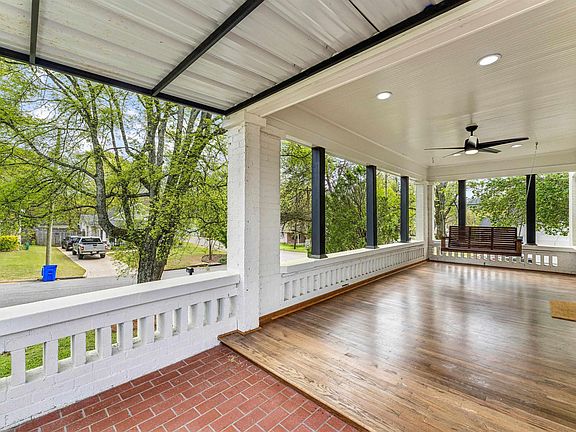 3rd image of 100 Alpine St