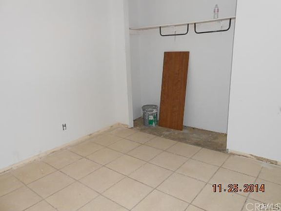 5th image of 18864 Bellflower St
