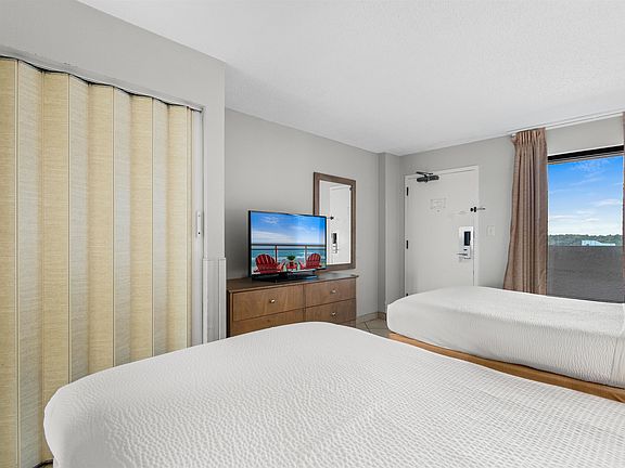 4th image of 1501 S Ocean Blvd. #1135