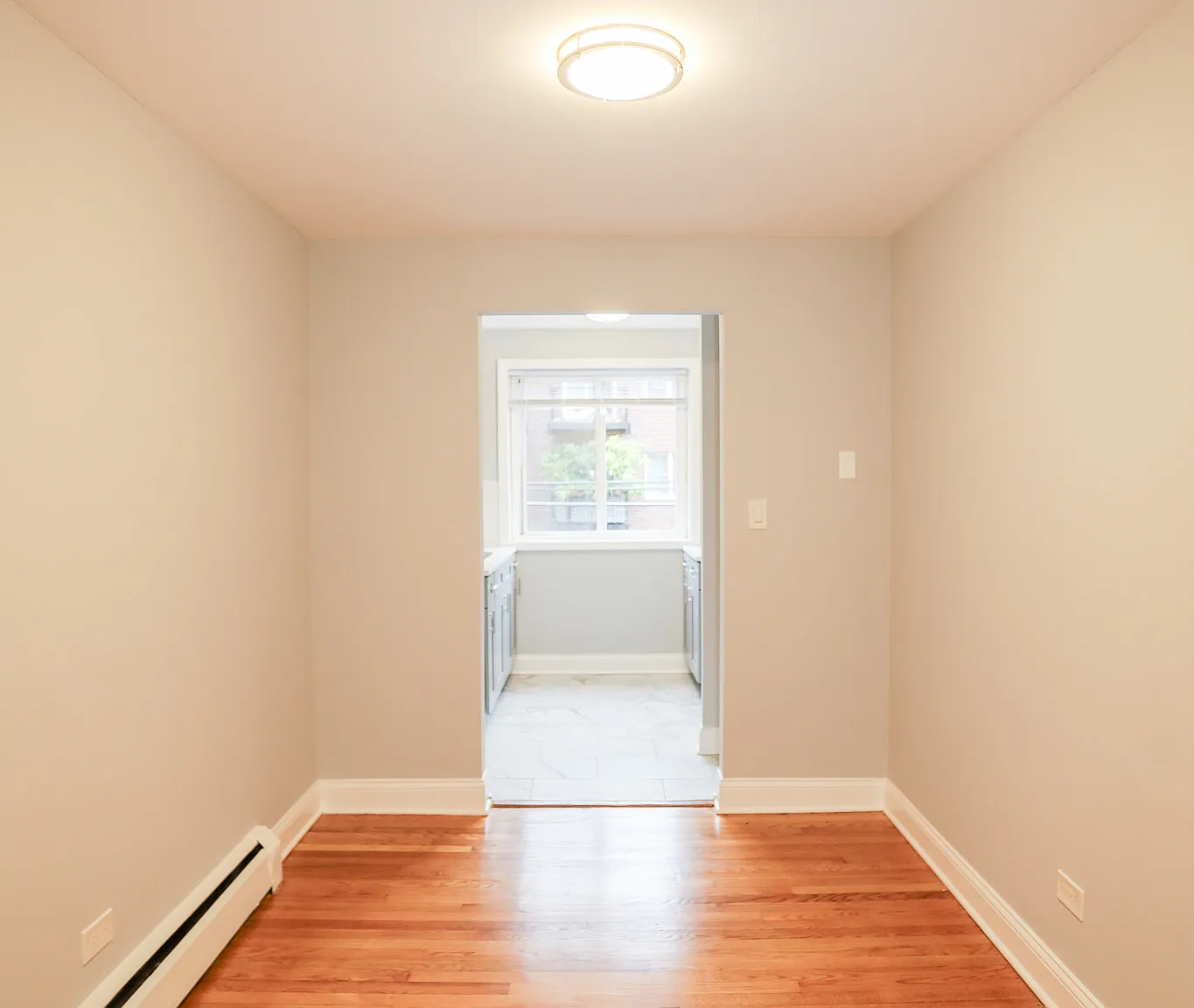 1 bed, 1000 sqft, $1,650 — Photo 2