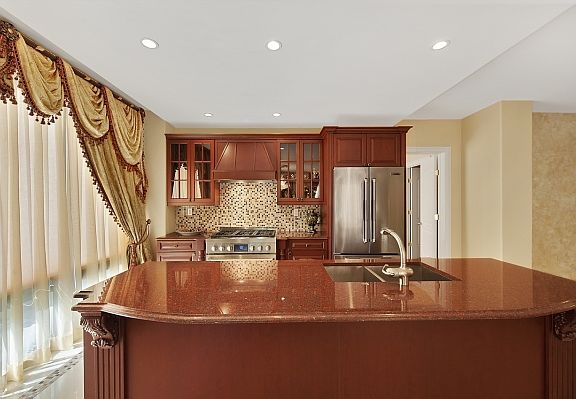 5th image of 6336 99th St APT 7D