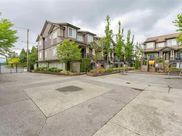 13958 108th Ave #211, Surrey, BC V3T 0B4