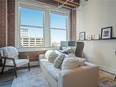 706 Broadway St #301, Kansas City, MO, 64105