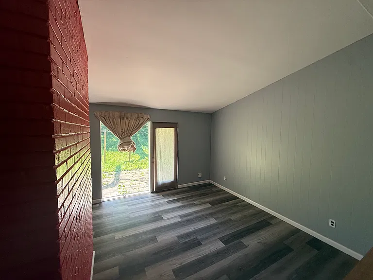 445 Waterford Dr — Photo 5