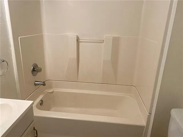 3712 Toledano St — Photo 10