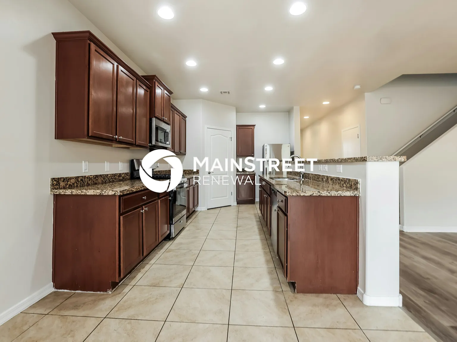 8285 W Kittiwake Ln — Photo 4