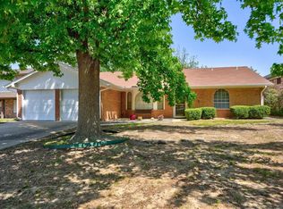 2904 N Redmond Ct, Oklahoma City, OK 73127