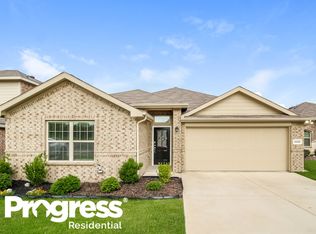 6825 Waterhill Ln, Fort Worth, TX 76179