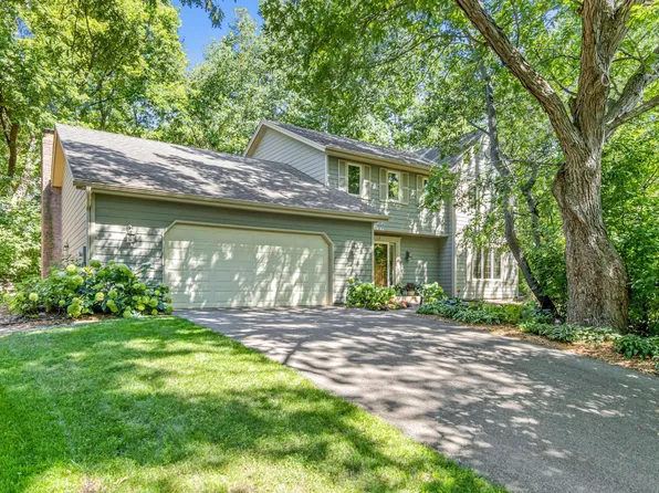 15109 Tyacke Dr, Burnsville, MN 55306
