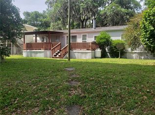 835 Hickory Bluff Dr, Waverly, GA 31565