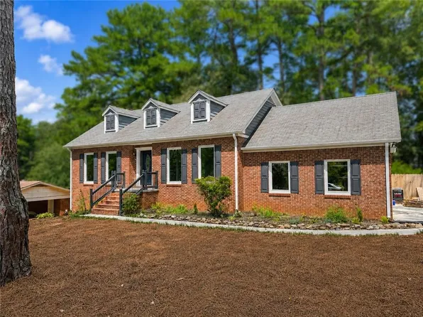 4521 S Roberts Dr, Buford, GA 30518