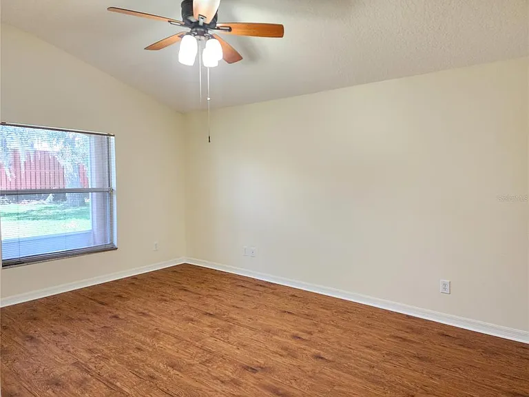 Golden Elm Dr — Photo 15