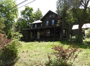 745 N South Turnpike Rd, Newfoundland, PA 18445