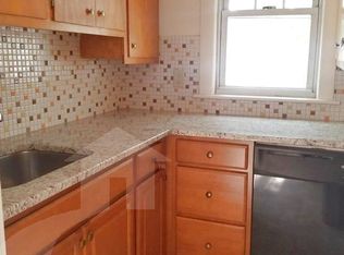 15 Rindgefield St #2, Cambridge, MA 02140