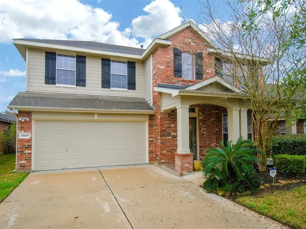 15019 Sierra Sunset Dr, Humble, TX 77396