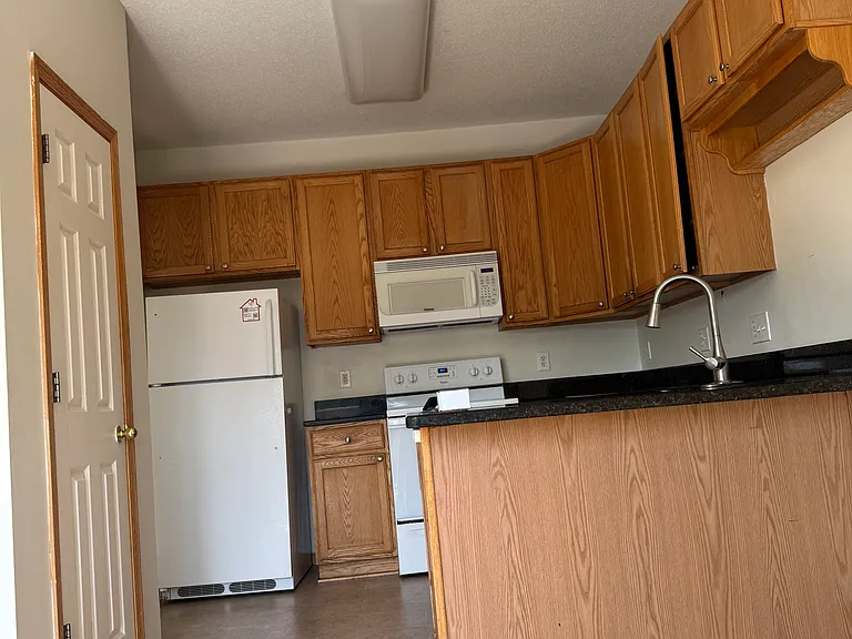 15274 Florist Cir — Photo 8