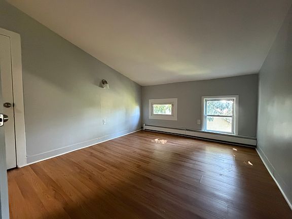 2nd image of 305 Beach St Floor 2