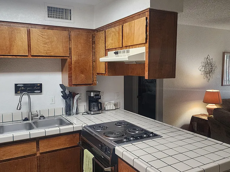 276 Lake Havasu Ave S #B9 — Photo 2