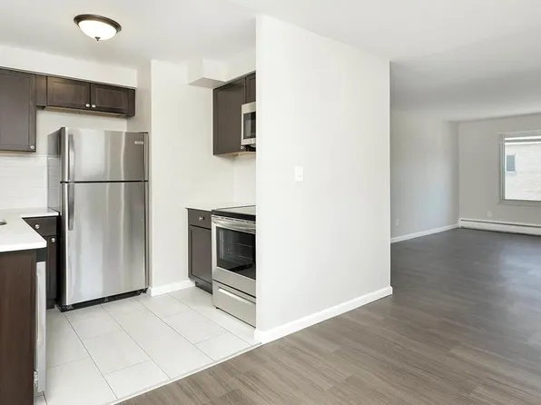 3330 Greenfield Rd, Royal Oak, MI
