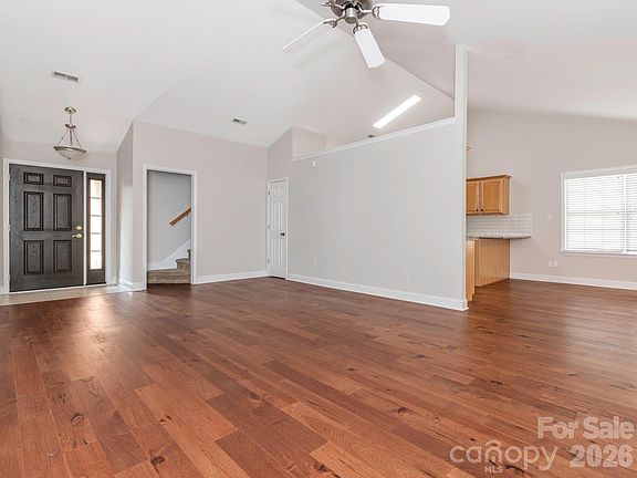 5th image of 785 Treva Anne Dr SW