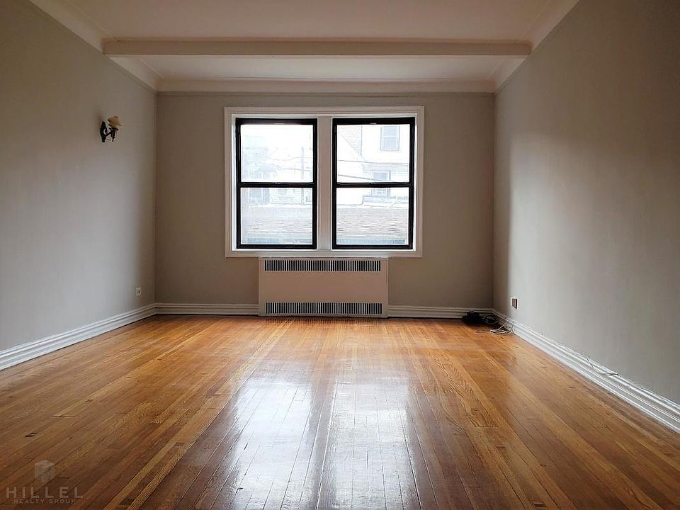 1st image of 10420 116th St