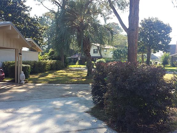 5th image of 35 Driftwood Ave