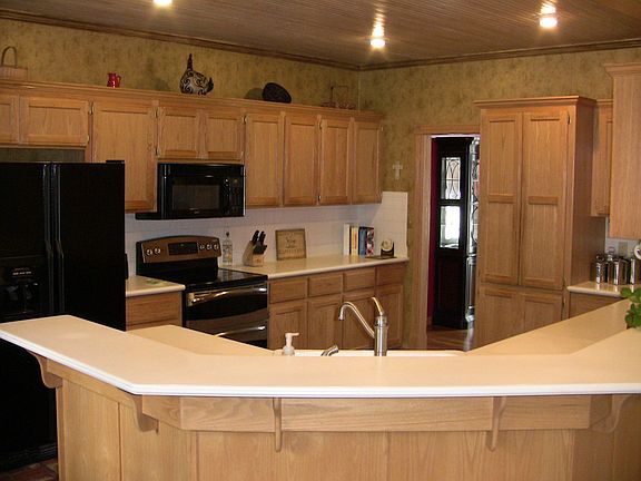 Spacious Kitchen
