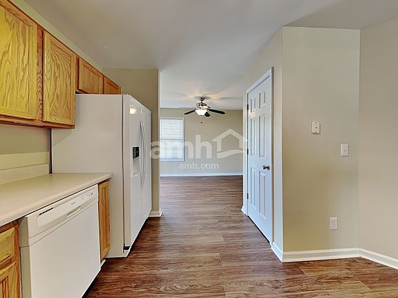 5th image of 1941 Sterling Hill Dr