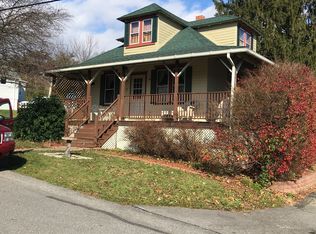 310 Wharf Dr, Selinsgrove, PA 17870
