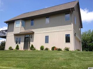 100 Boyce Dr, Brooklyn, MI 49230