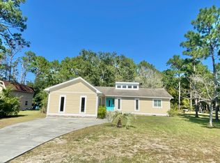 55 Burton Rd, Southport, NC 28461