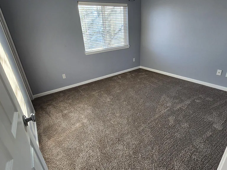 2718 NW 118th Cir — Photo 11