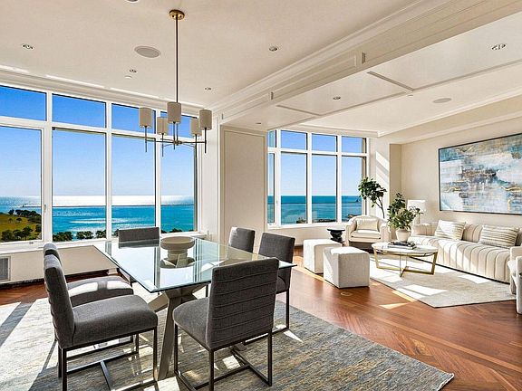 3rd image of 825 N Prospect AVENUE #901
