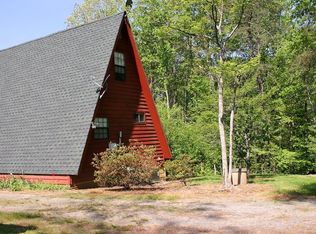 56 Lora Dr, Warne, NC 28909