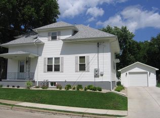 615 Green St, Peru, IL 61354